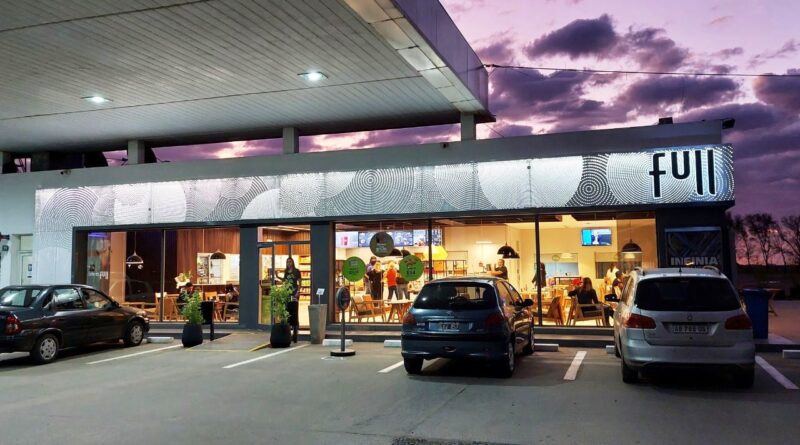 Vista exterior, YPF Full.
