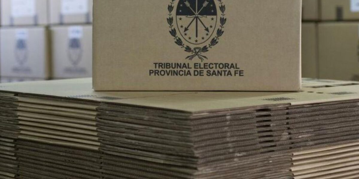 Elecciones PASO en Bombal: vista de urnas a modo de ejemplo.