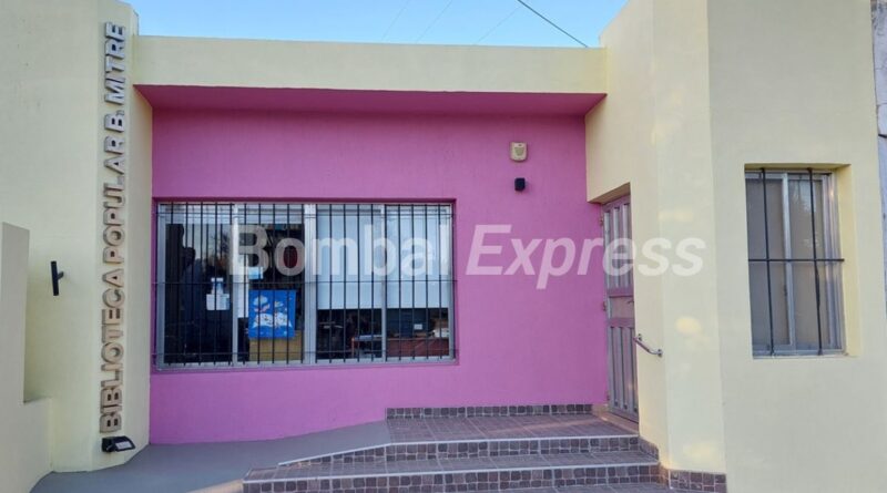 El frente de la Biblioteca Bartolomé Mitre, con motivo de la Asamblea General Ordinaria próxima a realizarse.