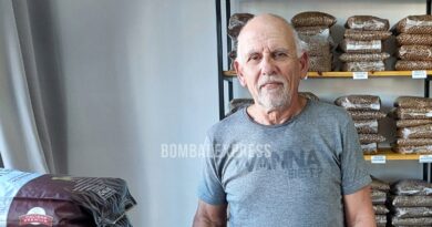 Jorge Tanusi, un simpático vecino bombalense, en la veterinaria.