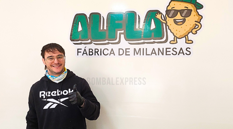 Álvaro en Alfla, la fábrica de milanesas en Bombal.